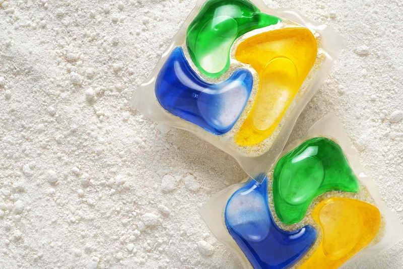 Puoi usare le capsule per lavastoviglie come detersivo per il bucato?