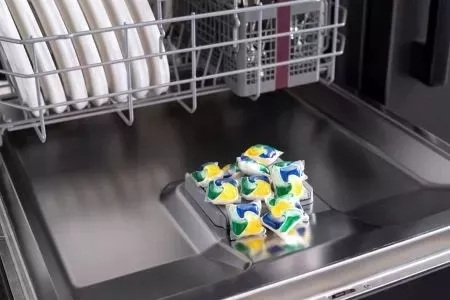 Tragen Sp&uuml;lmaschinenkapseln zu Mikroplastik in der Umwelt bei?