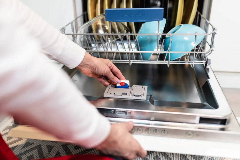 Kun je een vaatwasserpod rechtstreeks in de vaatwasser plaatsen?