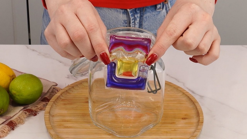 Come utilizzare le capsule per il bucato per creare un deodorante per ambienti?